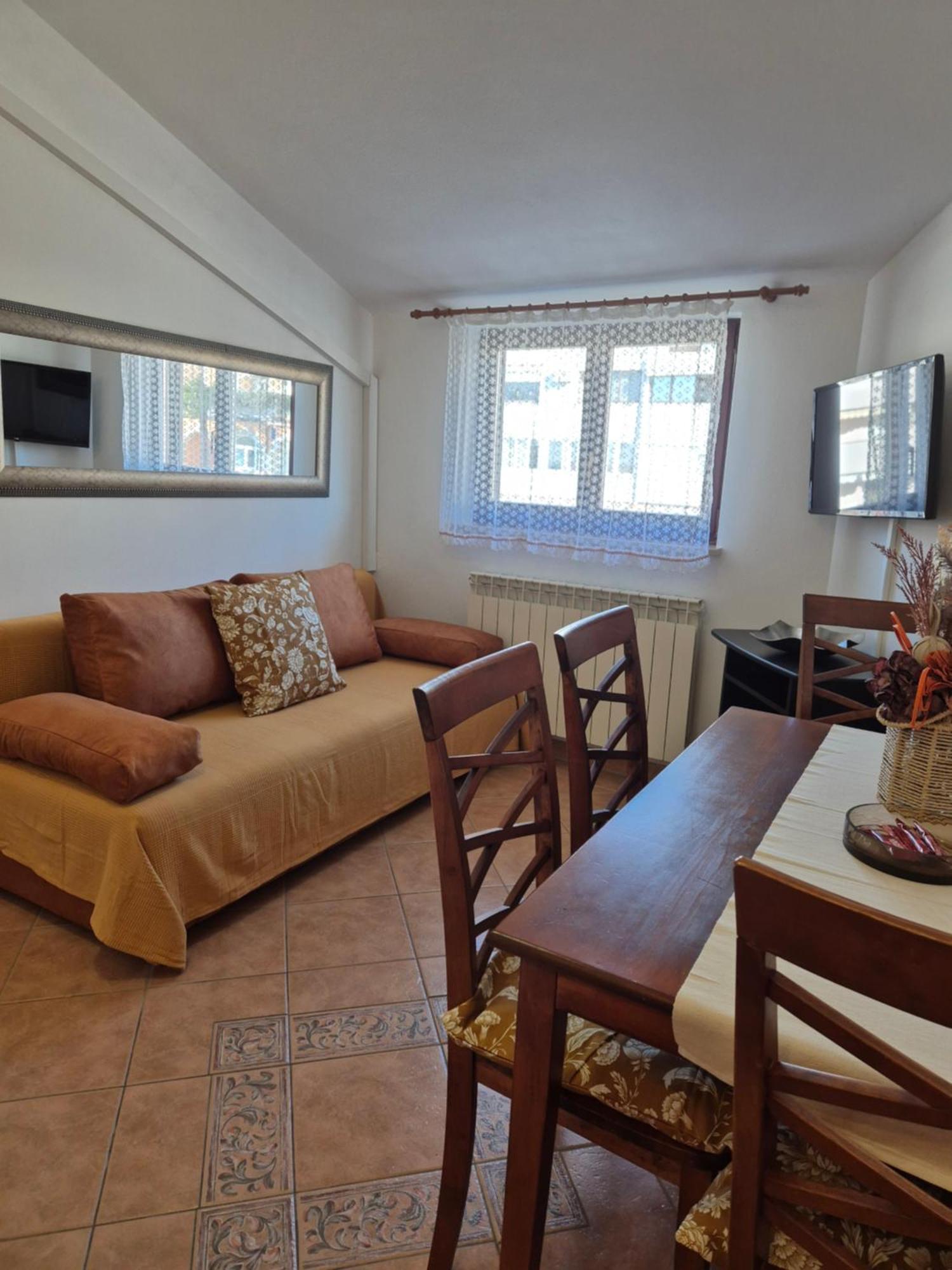 Apartments Antolovic 브르사르 외부 사진