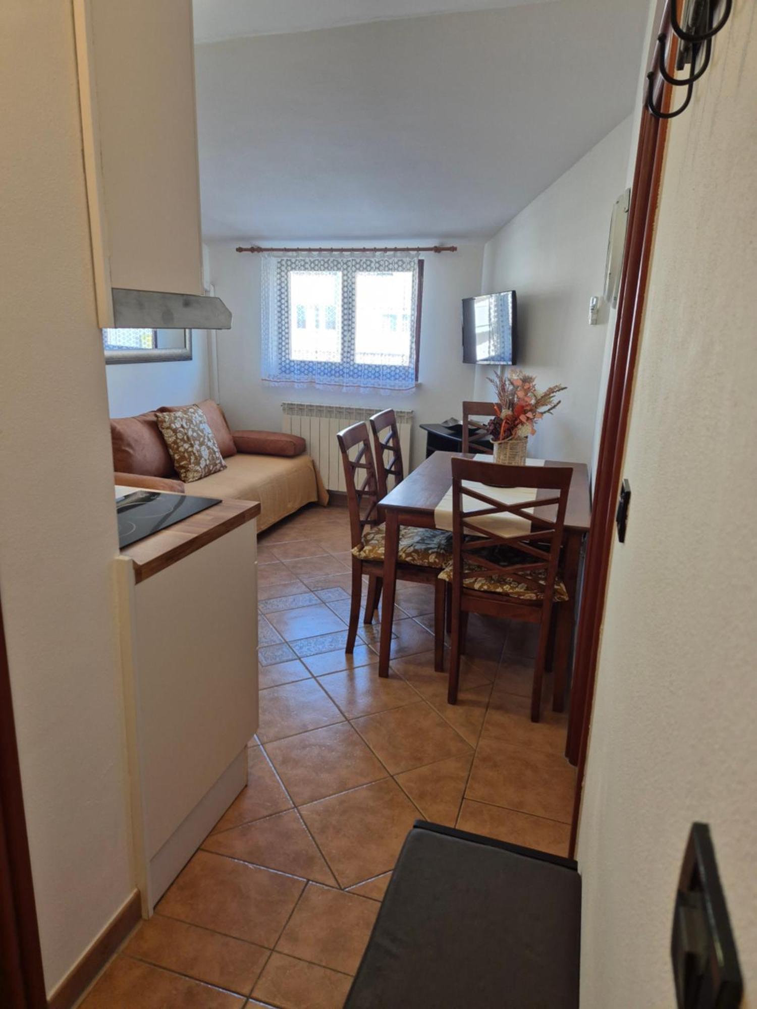 Apartments Antolovic 브르사르 외부 사진
